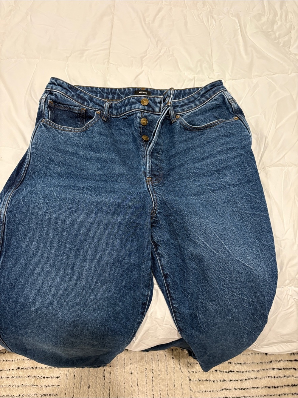 Express Relaxed Straight High Rise Jeans